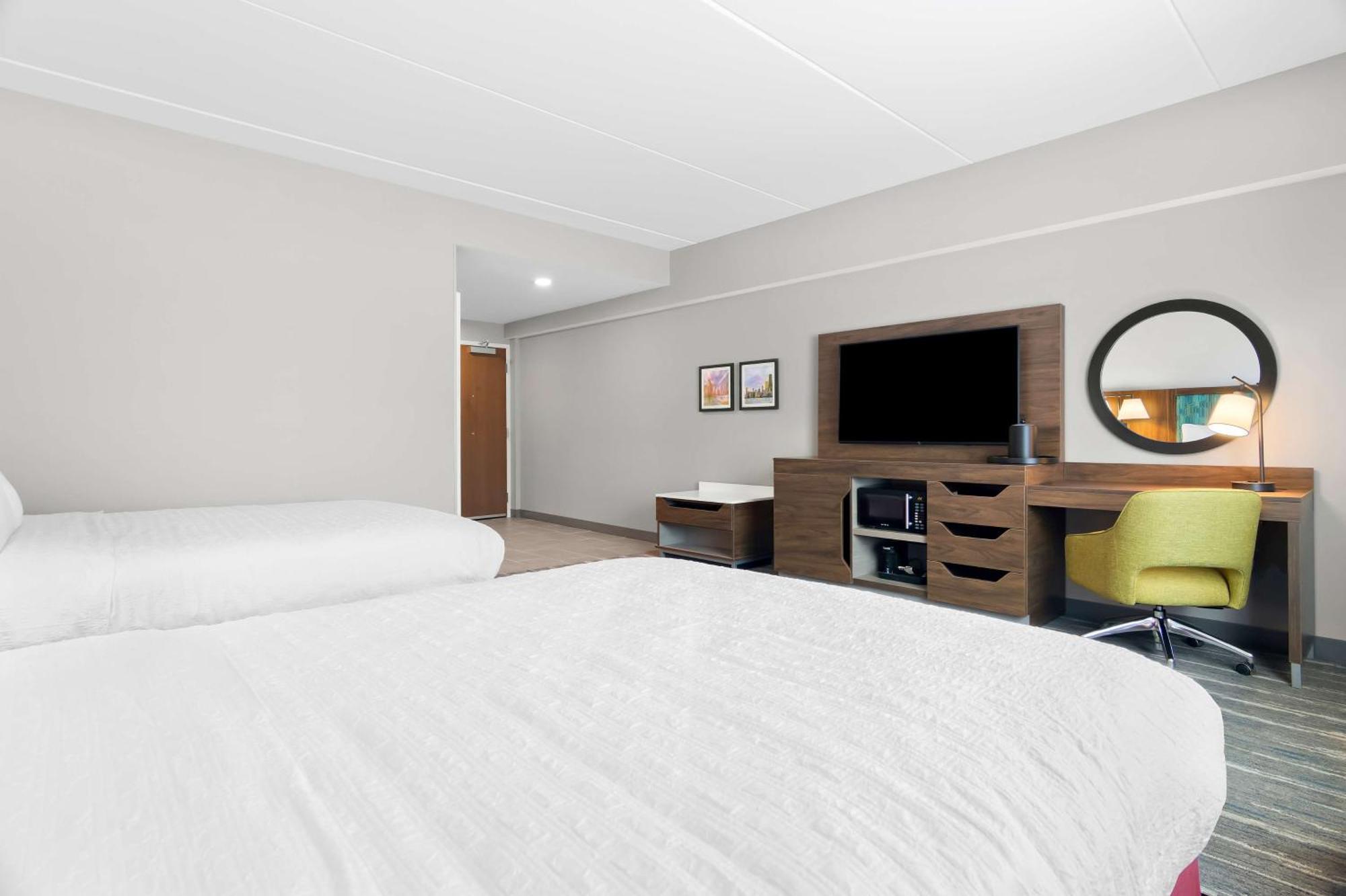 Hampton Inn & Suites Chicago Medical District Uic Dış mekan fotoğraf