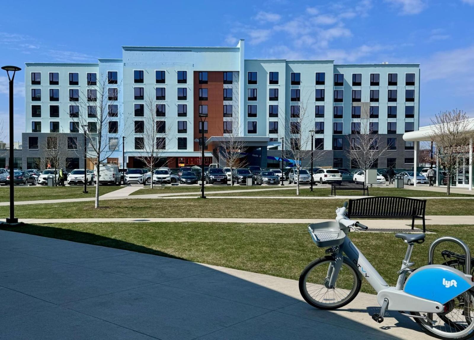Hampton Inn & Suites Chicago Medical District Uic Dış mekan fotoğraf
